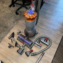 Dyson Animal 3 Extra