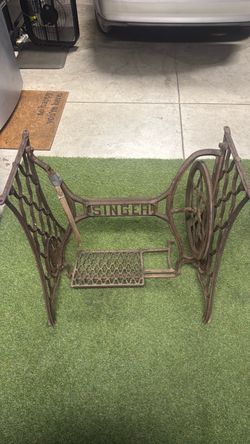 Singer base