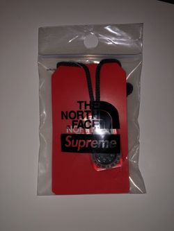 FW18 Supreme x Northface Compass
