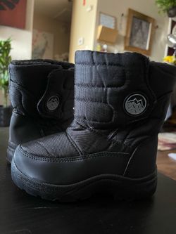Northside Frosty boots, boys small  10” (new)