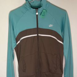 Vintage Nike Sweater! No Flaws