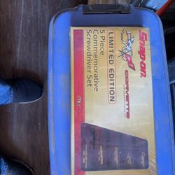 1996 Snap On  Corvette Screwdriver Set