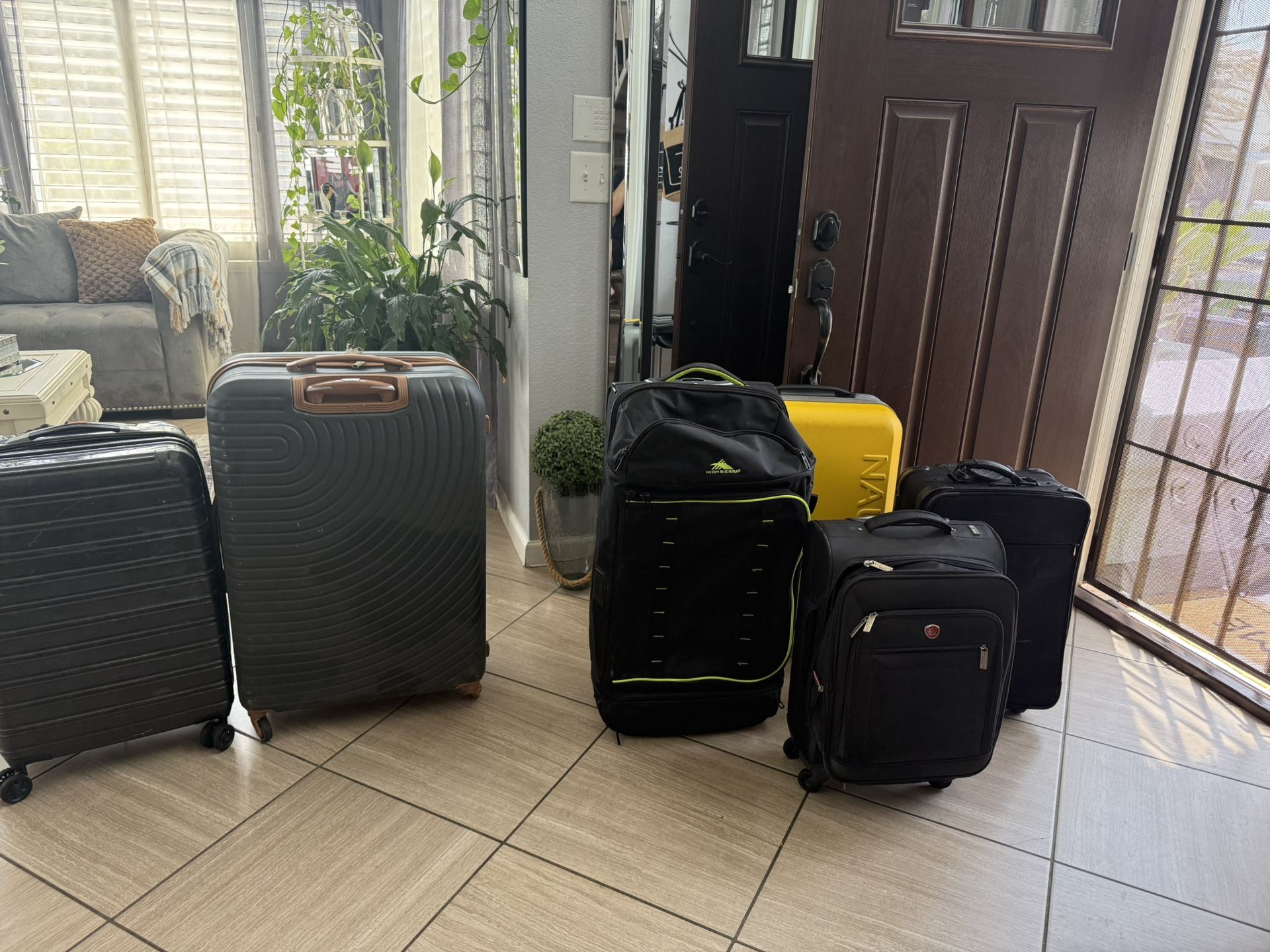 Luggage Bags (Used)