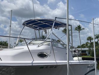 2009 Proline 2001 Express