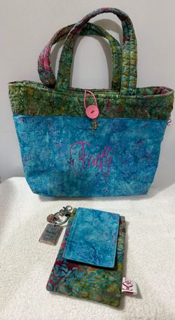 Quilted Tote Bag with 'Faith' Embroidery in Blue & Green