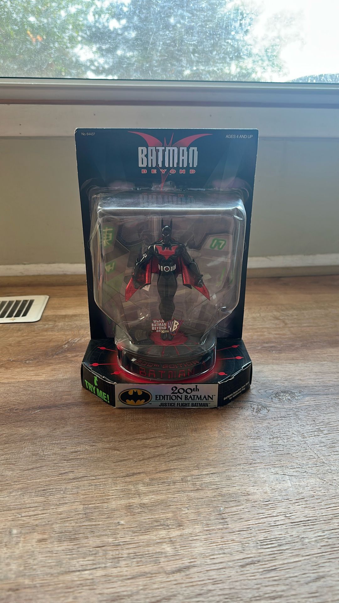 Vintage Batman Beyond Figurine(200th Edition)