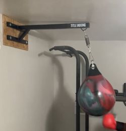 Title Boxing Wall Mount And Aqua Bag