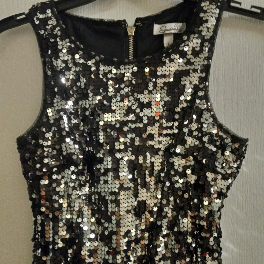 Macy's Jr's Size 1 Dress . Worn 1 Time. Perfect Condition. Silver Sequins.
