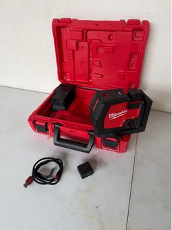 📌Milwaukee Green 100 ft. Cross Line and Plumb Points Rechargeable Laser Level with REDLITHIUM Lithium-Ion USB Battery and Charger) 👉PRECIO FIRME NO 