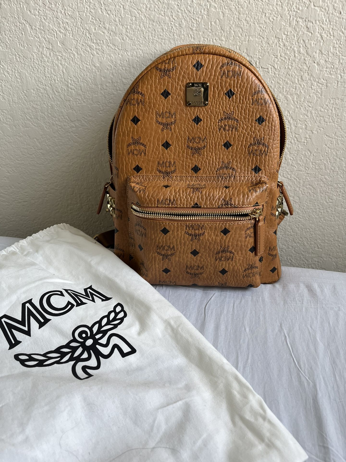 MCM BACKPACK / COGNAC 