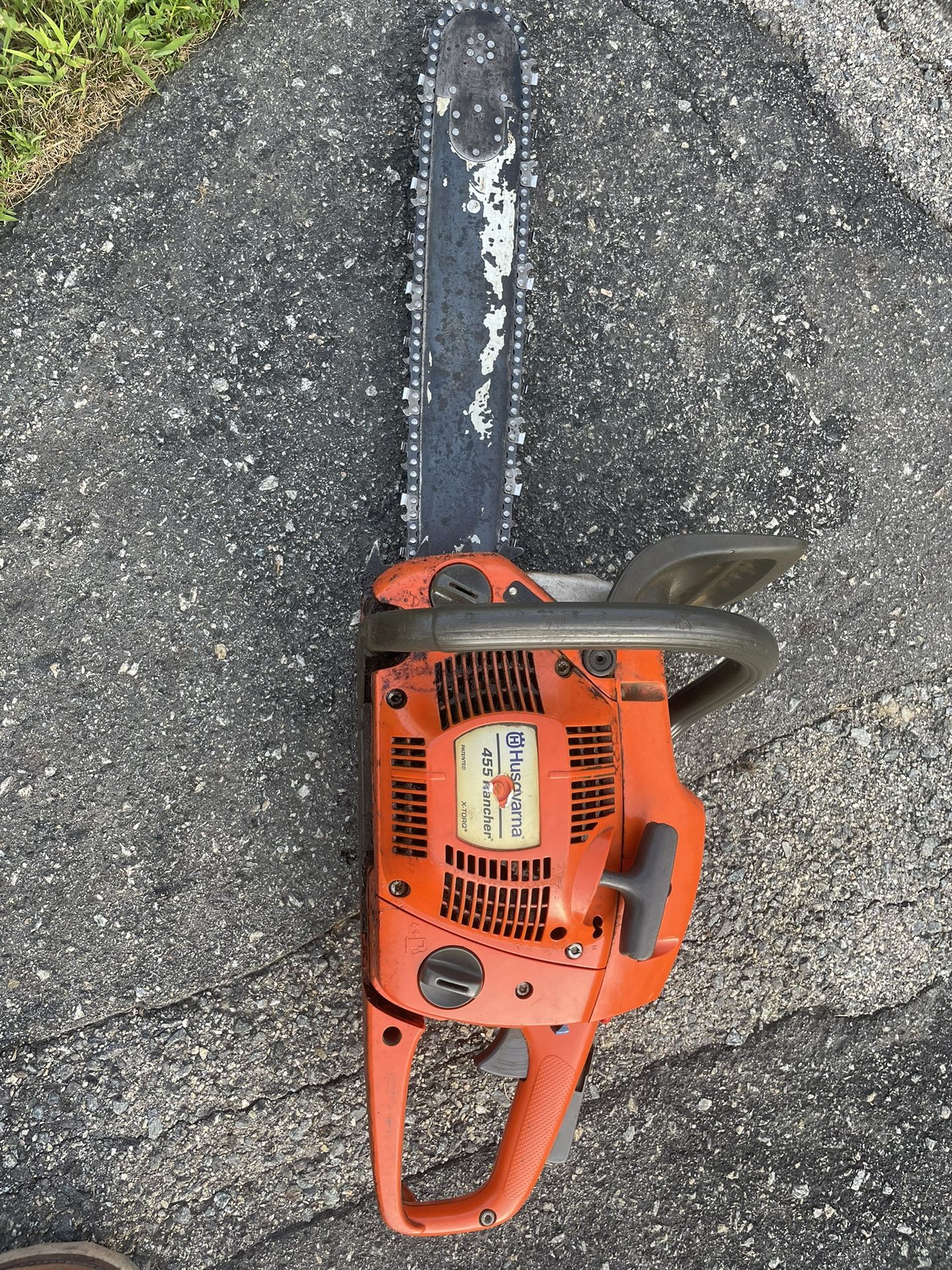 Husqvarna 455 Chainsaw And Pruning Saw 