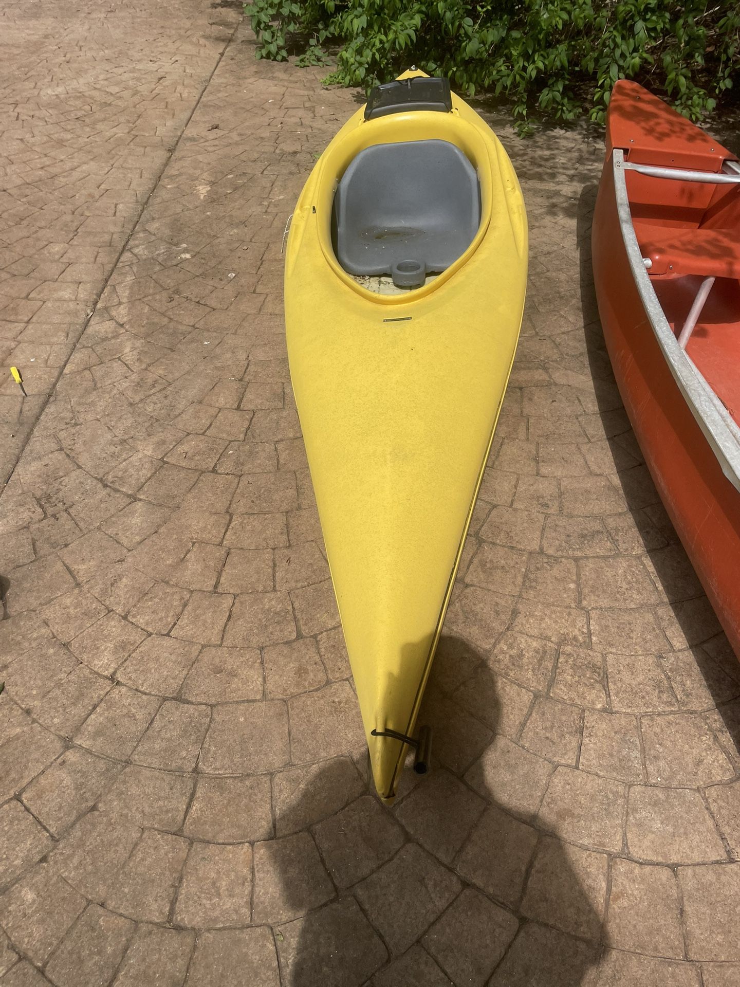 Walden Canoe.   14’