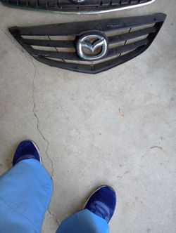 Grill For Mazda 2008