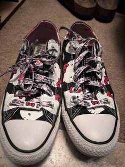 Hello Kitty Shoes