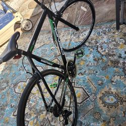 Bike  SERIES ROAD DENALI (contact info removed) SHIMANO 18SPEED SHIFTING AND BREAK PERFECT EVERYTHING IS GOOD LIKE NEW