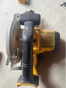 Dewalt 20v skillsaw