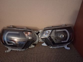 2015 Toyota Tacoma Headlight Bucket