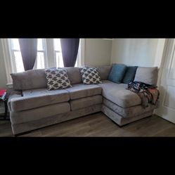 Sofa For Sale Looking For Best Offer As Well 