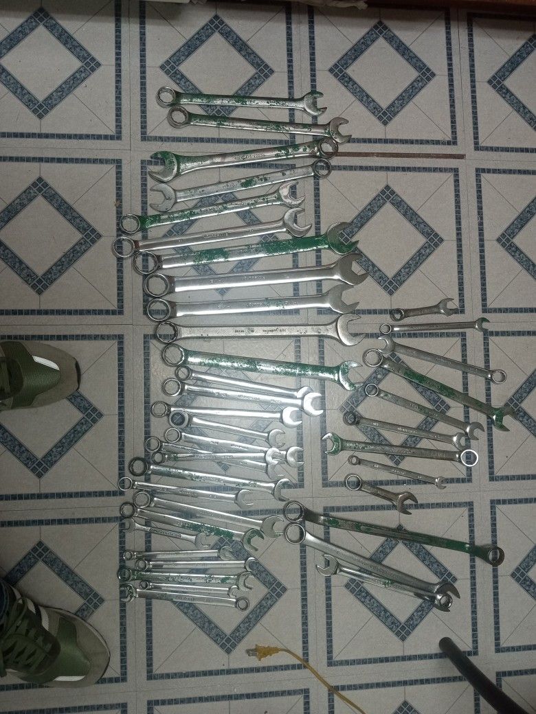 40 Pittsburgh Wrenches