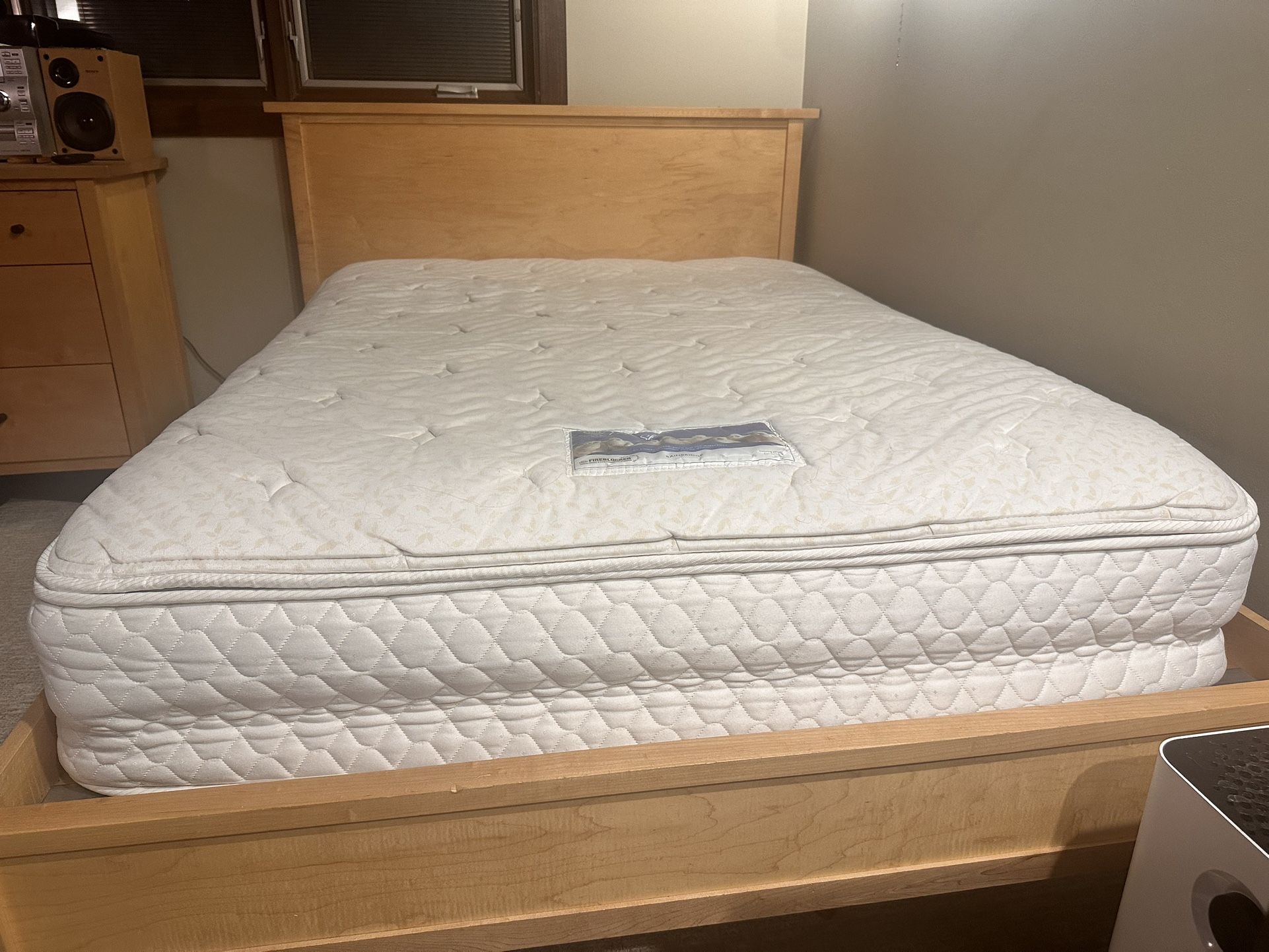 Full Size Bed With Mattress