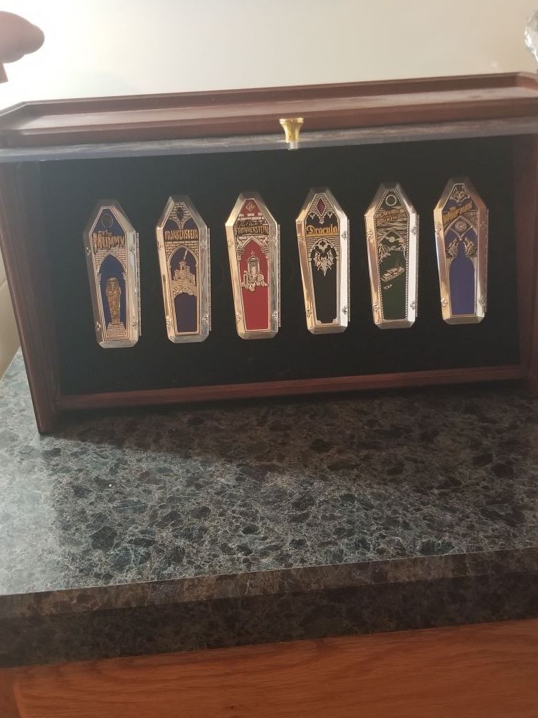 Franklin mint monster knife collection