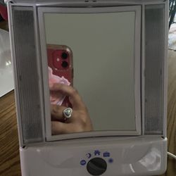 Beauty Mirror 