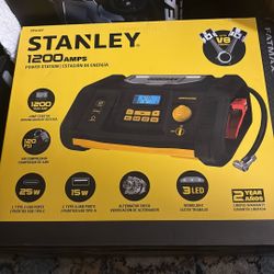 Stanley 1300 Amps Power Station 