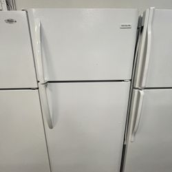 Refrigerator Frigidaire 30”