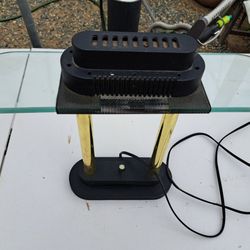 BLACK AND GLASS DESK LAMP 