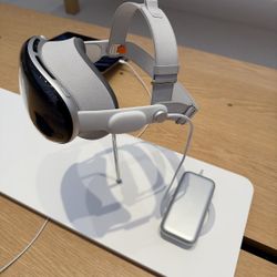 Apple Vision Pro Plus Case And Battery Holder