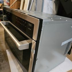 Convection Oven and
Microwave Combo