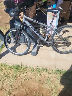 Huffy Rock creek  Mountain Bike 