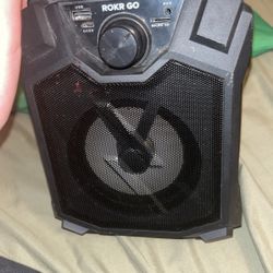Rokr Go speaker