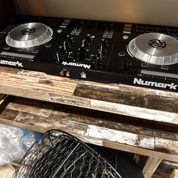 I Have A lot Of Studio And Dj Equipment 