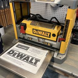 Dewalt Bench Planer DW734