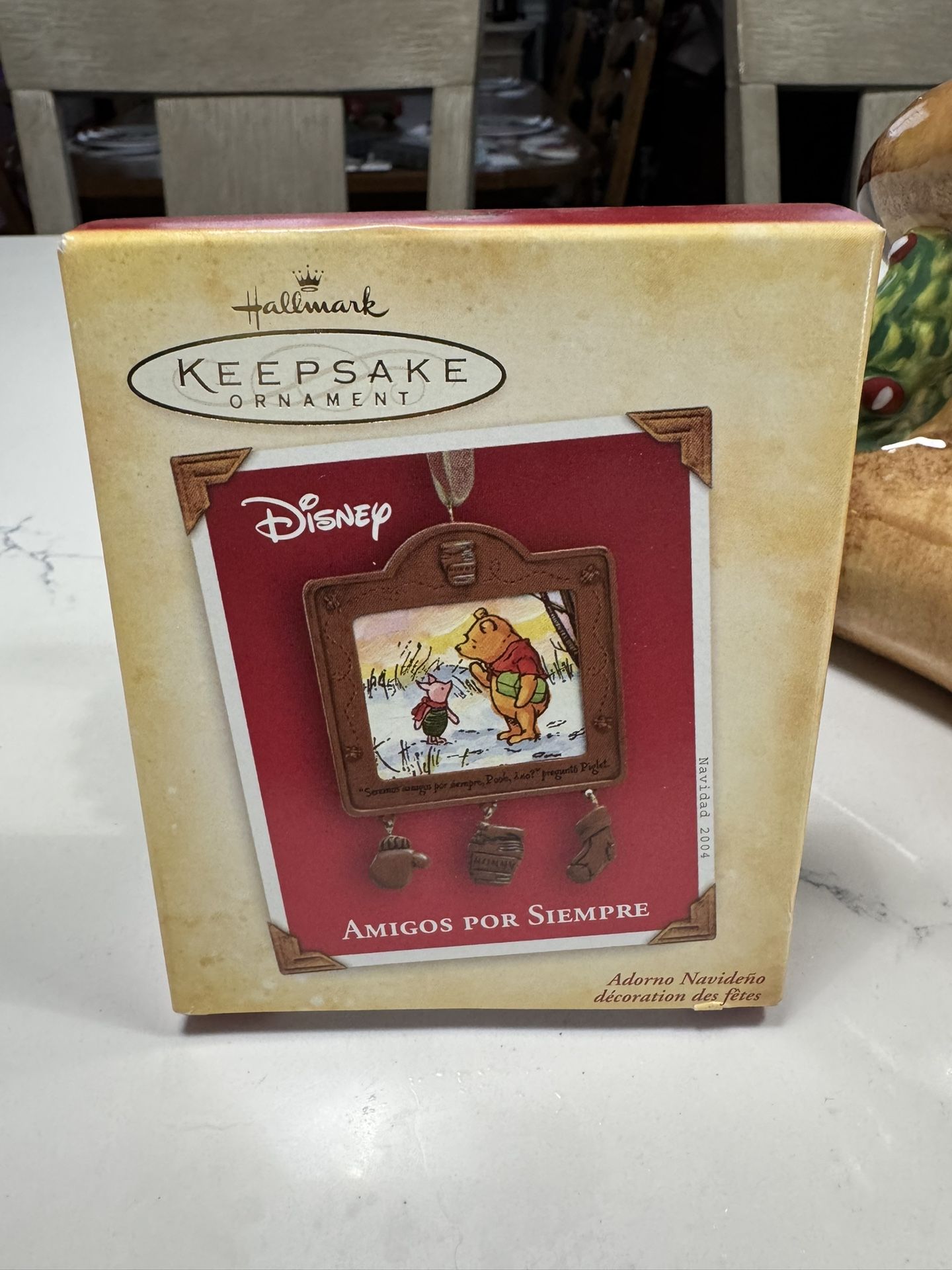Hallmark Keepsake Ornament (2004) featuring Disney's Winnie the Pooh and Piglet, titled Amigos Por Siempre (Friends Forever)