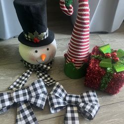 Christmas Toppers And Decor 