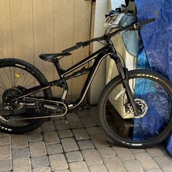 Cannondale Habit 4 27.5" Mountain Bike