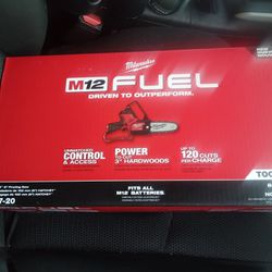Milwaukee M12 Fuel 12v Chainsaw