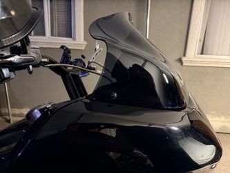 Harley roadglide windshield windscreen klockworks spade smoke