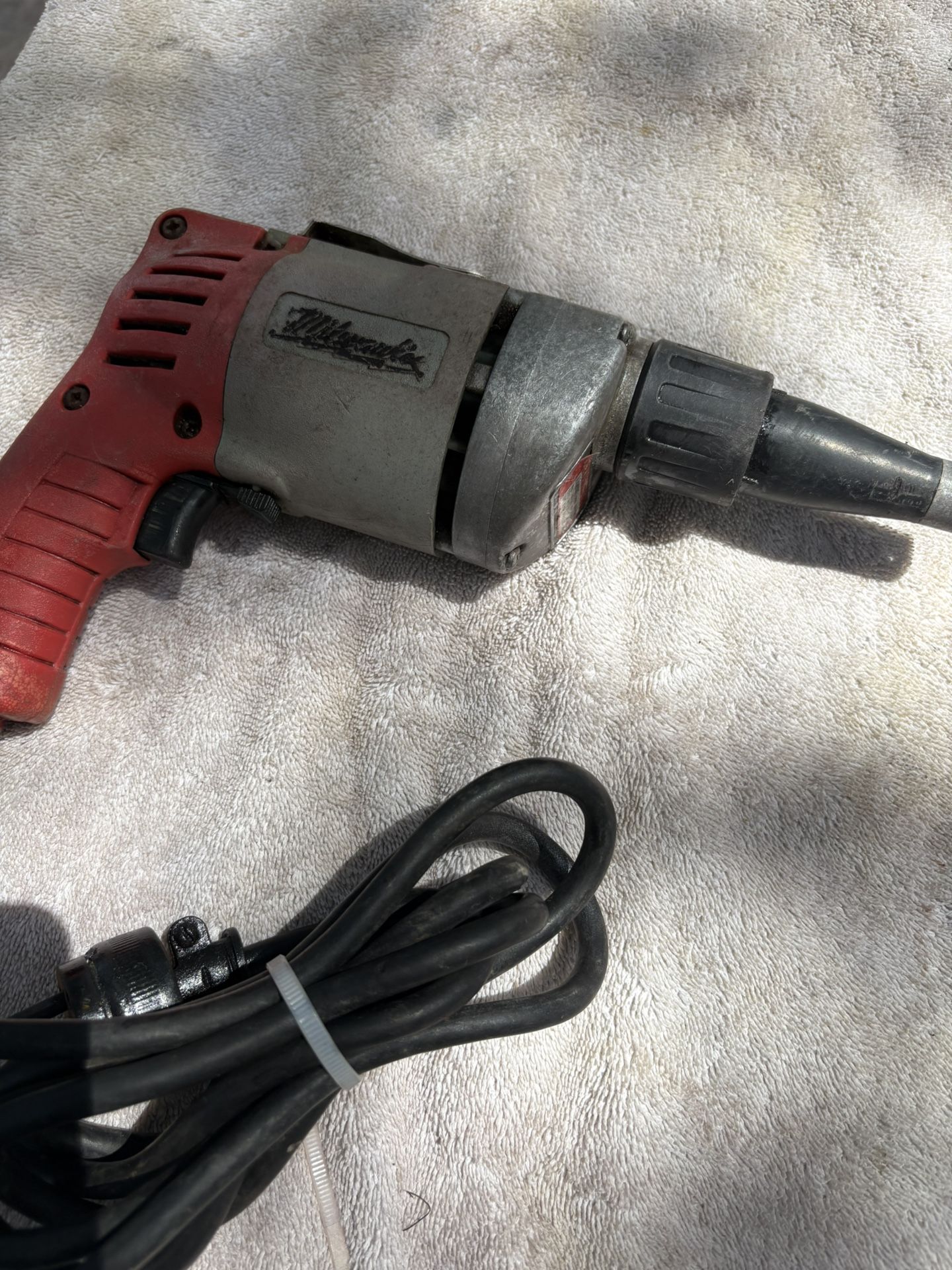 Milwaukee Drywall Screw Gun Screw Shooter-6750-1–Clean—4.5 Amp, Variable Spd, Reversing, 9’ Cord