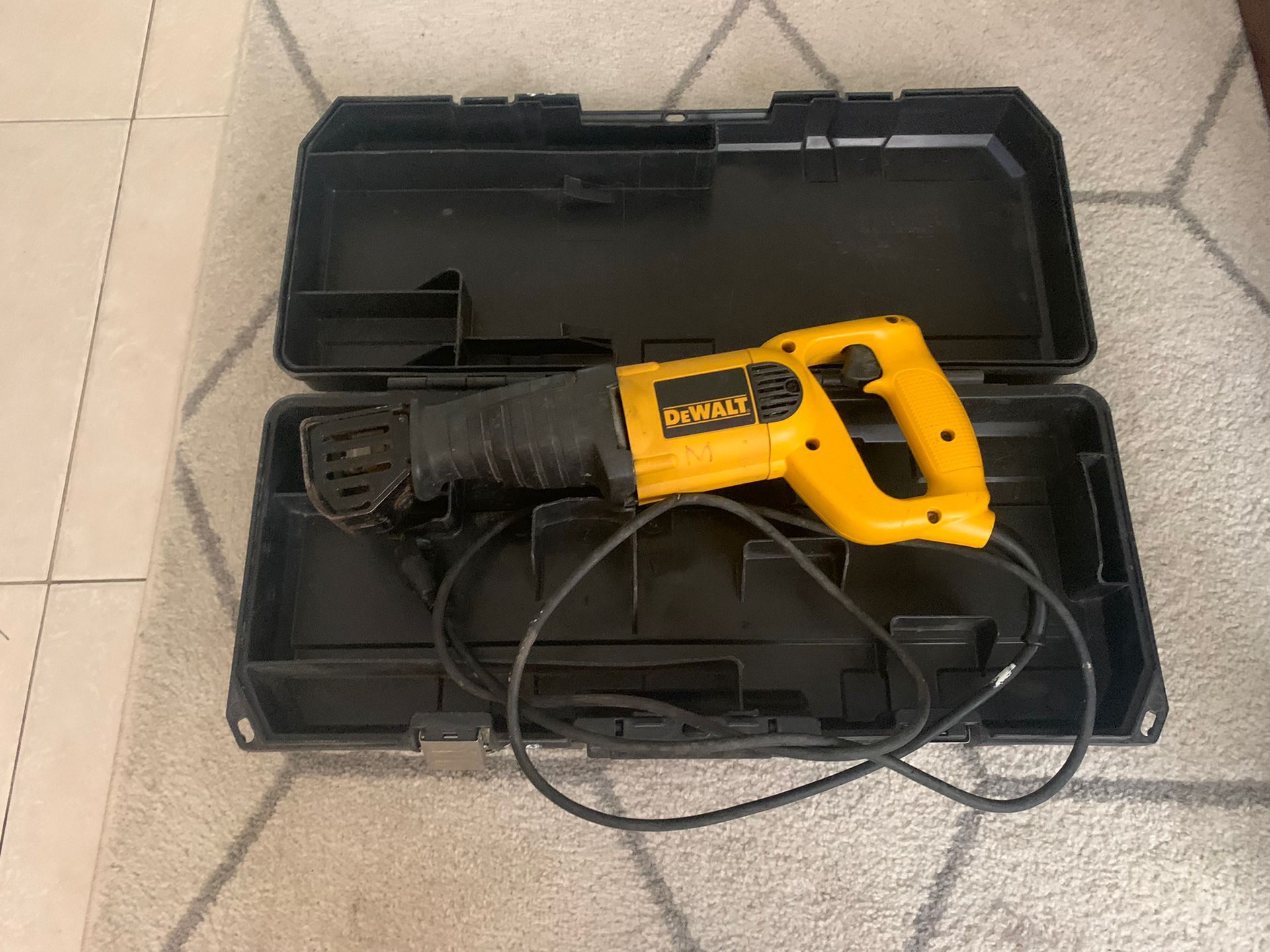 Ftp Floty Machinery Dewalt Dw304p Reciprocating Saw DeWalt DW304P Reciprocating Saw W/Case