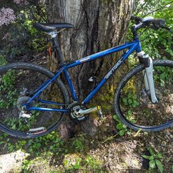 Gary Fisher Hybrid Bike 17.5"