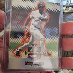 Tony Gwynn 2001 Fleer Ultra Decade Of Dominance Insert Baseball Card 