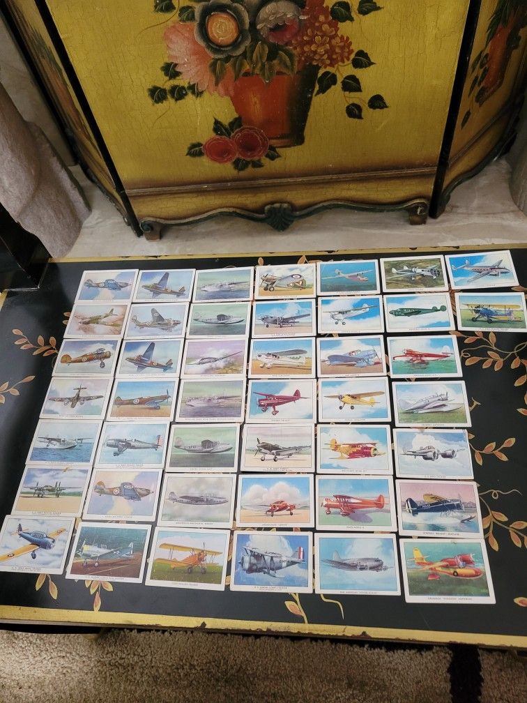 Vintage WW2 Airplane Trading Cards