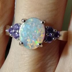Stunning 😍🆕 Sterling Silver Opal Ring💍 SIZE 6!