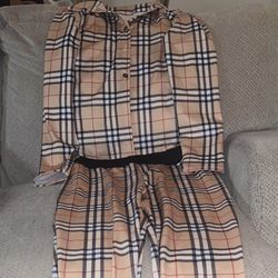 Burberry Top And Pants