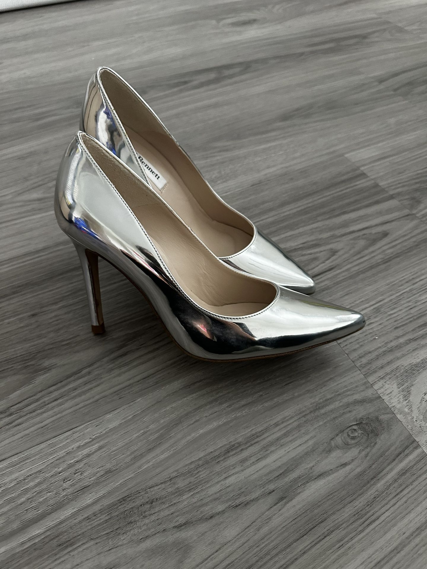 Silver Leather Pumps Size 7