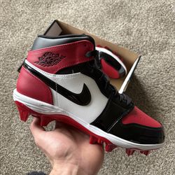 Jordan 1 mid TD size 9.5