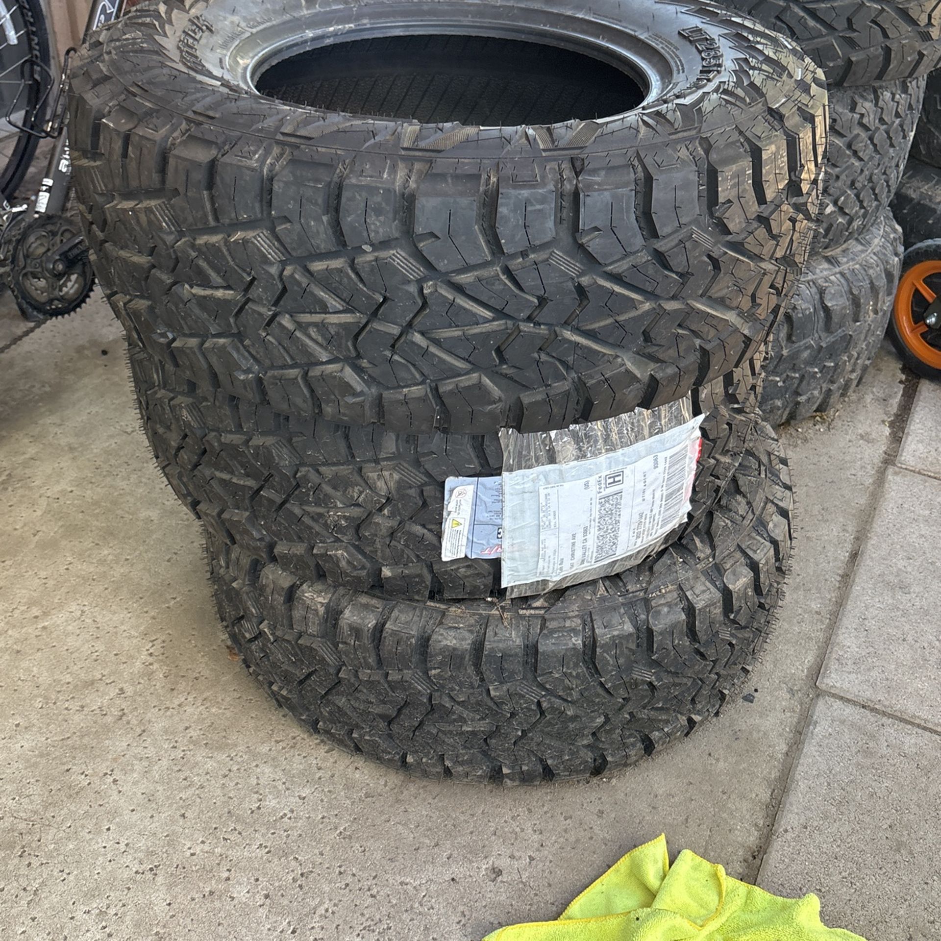 285/70/17 Tires